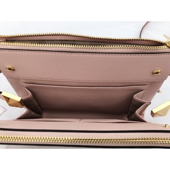 Michael Kors Karla EW Leather Crossbody Blossom - Picture 2 of 4